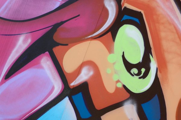 Quels sont les meilleurs moyens de découvrir les arts de rue à Berlin, Allemagne ?